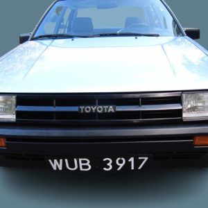 Careta Toyota Corolla 1984 1986 Nueva Original