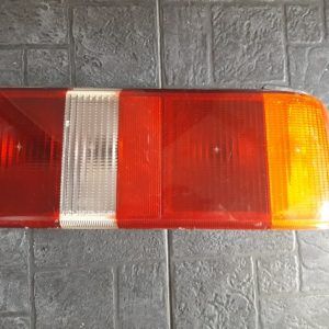 Faro Ford Sierra Derecho.