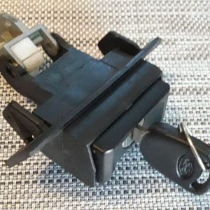 Cerradura De Baúl Ford Verona 1993 1996 Original