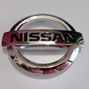Emblema Nissan 7.5 Cm X 8.8 Cm Adhesivo