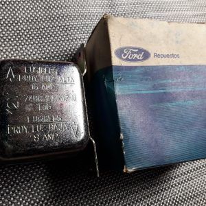 Relé Soporte Faros Ford Taunus 1974 A 1980
