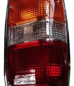 Faro Trasero Mitsubishi L200 1987 A 1997 Derecho Cromado